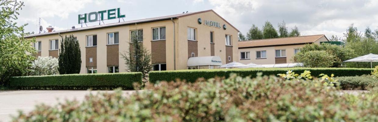 Hotel Falkenhagen Pritzwalk Exterior photo